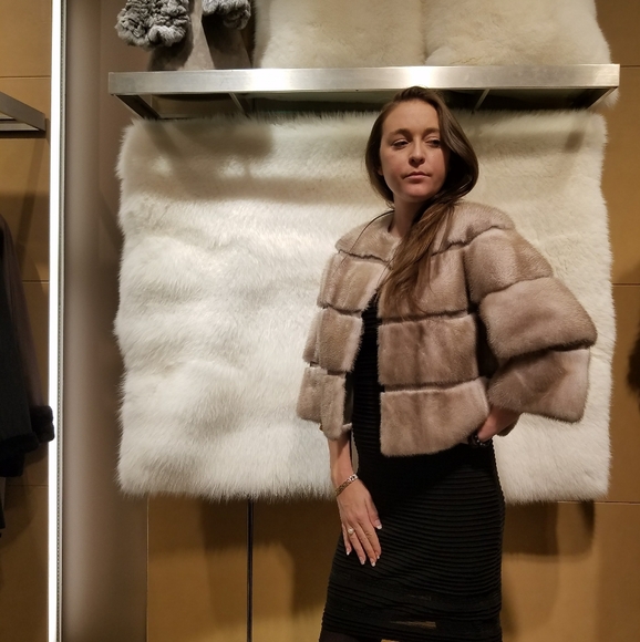 Meet your Posher, Malayna - Picture 4 of 4